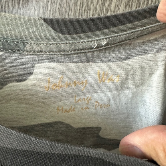 Like New Johnny Was Camo Scarf Tee - Picture 3 of 4